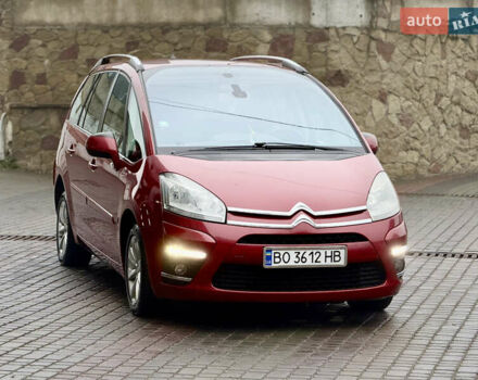 Червоний Сітроен С4 Пікассо, об'ємом двигуна 1.6 л та пробігом 241 тис. км за 5999 $, фото 3 на Automoto.ua