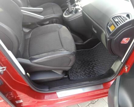 Червоний Сітроен С4 Пікассо, об'ємом двигуна 2 л та пробігом 300 тис. км за 8500 $, фото 6 на Automoto.ua