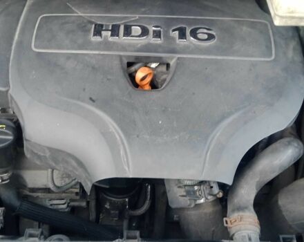 Червоний Сітроен С4 Пікассо, об'ємом двигуна 2 л та пробігом 300 тис. км за 8500 $, фото 15 на Automoto.ua