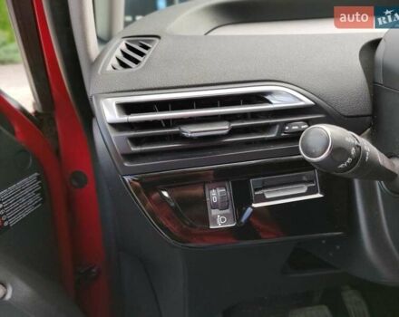 Красный Ситроен С4 Пикассо, объемом двигателя 1.56 л и пробегом 202 тыс. км за 10300 $, фото 6 на Automoto.ua