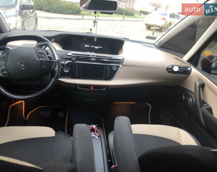 Красный Ситроен С4 Пикассо, объемом двигателя 1.56 л и пробегом 230 тыс. км за 11400 $, фото 42 на Automoto.ua