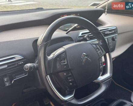 Красный Ситроен С4 Пикассо, объемом двигателя 1.56 л и пробегом 230 тыс. км за 11400 $, фото 8 на Automoto.ua