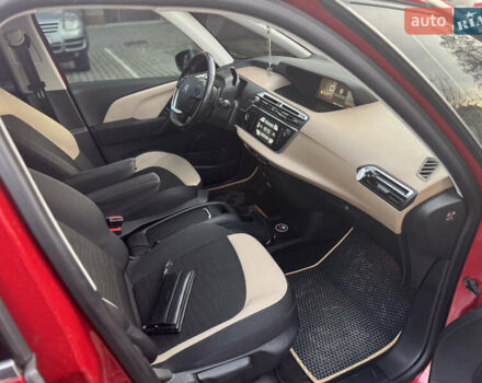 Красный Ситроен С4 Пикассо, объемом двигателя 1.56 л и пробегом 230 тыс. км за 11400 $, фото 41 на Automoto.ua