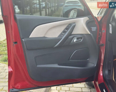 Красный Ситроен С4 Пикассо, объемом двигателя 1.56 л и пробегом 230 тыс. км за 11400 $, фото 36 на Automoto.ua