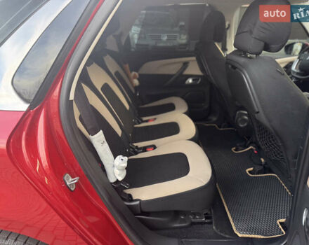 Красный Ситроен С4 Пикассо, объемом двигателя 1.56 л и пробегом 230 тыс. км за 11400 $, фото 39 на Automoto.ua