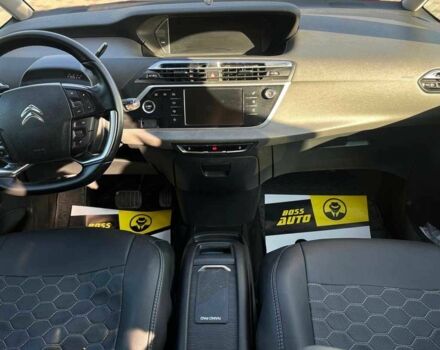 Червоний Сітроен С4 Пікассо, об'ємом двигуна 1.6 л та пробігом 198 тис. км за 9990 $, фото 18 на Automoto.ua