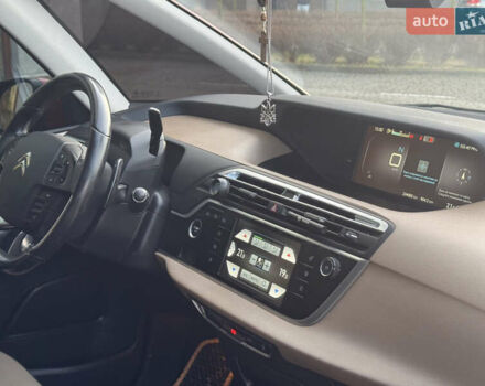 Красный Ситроен С4 Пикассо, объемом двигателя 1.56 л и пробегом 230 тыс. км за 11400 $, фото 13 на Automoto.ua