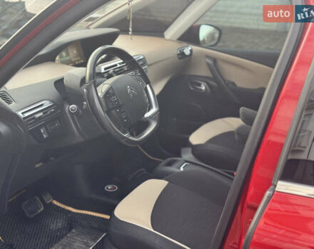 Красный Ситроен С4 Пикассо, объемом двигателя 1.56 л и пробегом 230 тыс. км за 11400 $, фото 33 на Automoto.ua