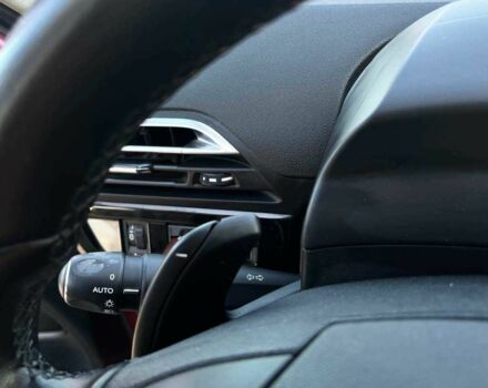 Червоний Сітроен С4 Пікассо, об'ємом двигуна 1.6 л та пробігом 198 тис. км за 9990 $, фото 14 на Automoto.ua