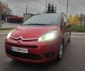 Красный Ситроен С4 Пикассо, объемом двигателя 2 л и пробегом 270 тыс. км за 4700 $, фото 1 на Automoto.ua