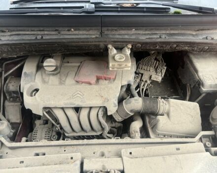Червоний Сітроен С4 Пікассо, об'ємом двигуна 2 л та пробігом 50 тис. км за 2870 $, фото 1 на Automoto.ua