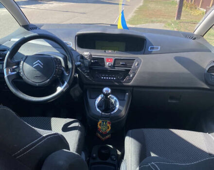 Червоний Сітроен С4 Пікассо, об'ємом двигуна 1.56 л та пробігом 215 тис. км за 5400 $, фото 16 на Automoto.ua