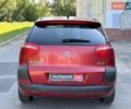 Красный Ситроен С4 Пикассо, объемом двигателя 1.6 л и пробегом 291 тыс. км за 4990 $, фото 5 на Automoto.ua