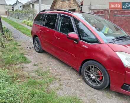 Червоний Сітроен С4 Пікассо, об'ємом двигуна 2 л та пробігом 185 тис. км за 6000 $, фото 2 на Automoto.ua