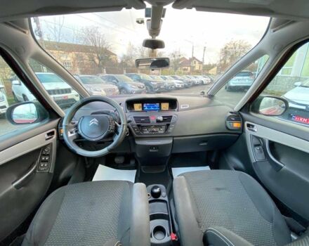 Красный Ситроен С4 Пикассо, объемом двигателя 1.6 л и пробегом 230 тыс. км за 6490 $, фото 20 на Automoto.ua