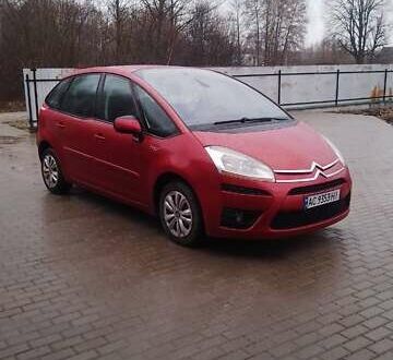 Красный Ситроен С4 Пикассо, объемом двигателя 1.6 л и пробегом 339 тыс. км за 5200 $, фото 1 на Automoto.ua