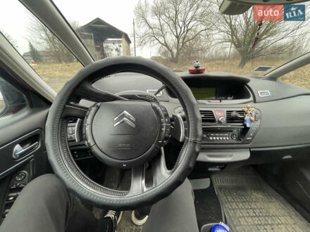 Ситроен С4 Пикассо 2008 в Новый Роздол на Automoto.ua Красный Ситроен С4 Пикассо, объемом двигателя 1.56 л и пробегом 280 тыс. км за 5500 $, фото 1 на Automoto.ua
