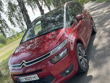 Ситроен С4 Пикассо 2014 в Борисполе на Automoto.ua Красный Ситроен С4 Пикассо, объемом двигателя 1.6 л и пробегом 330 тыс. км за 10000 $, фото 1 на Automoto.ua