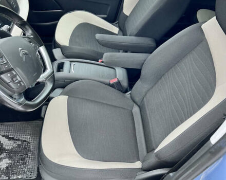Сітроен С4 Пікассо, об'ємом двигуна 2 л та пробігом 180 тис. км за 11900 $, фото 9 на Automoto.ua