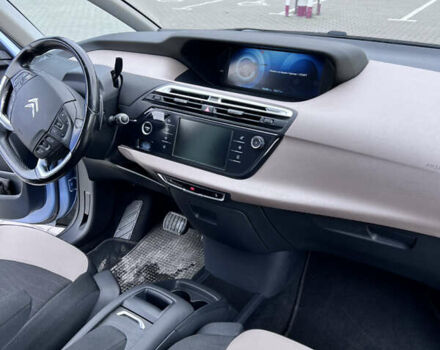 Сітроен С4 Пікассо, об'ємом двигуна 2 л та пробігом 180 тис. км за 11900 $, фото 14 на Automoto.ua