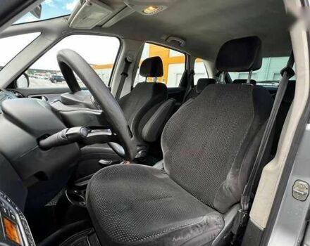 Ситроен С4 Пикассо, объемом двигателя 1.6 л и пробегом 227 тыс. км за 5100 $, фото 20 на Automoto.ua