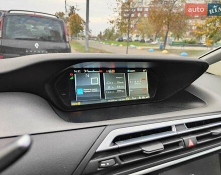 Сітроен С4 Пікассо 2014 у Києві на Automoto.ua Сітроен С4 Пікассо, об'ємом двигуна 1.56 л та пробігом 172 тис. км за 11000 $, фото 21 на Automoto.ua
