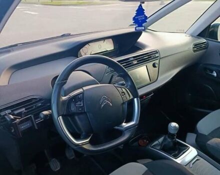 Ситроен С4 Пикассо, объемом двигателя 1.56 л и пробегом 183 тыс. км за 8500 $, фото 9 на Automoto.ua