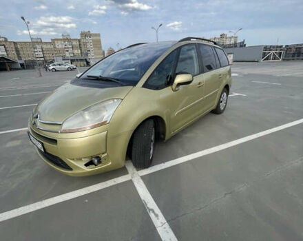 Жовтий Сітроен С4 Пікассо, об'ємом двигуна 1.56 л та пробігом 300 тис. км за 4150 $, фото 2 на Automoto.ua