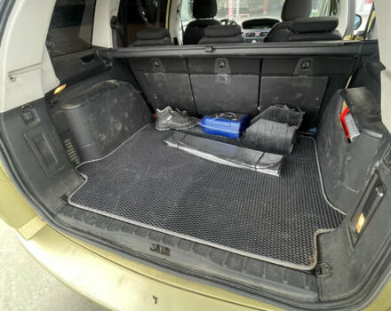 Жовтий Сітроен С4 Пікассо, об'ємом двигуна 1.56 л та пробігом 300 тис. км за 4150 $, фото 5 на Automoto.ua