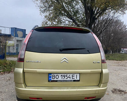 Желтый Ситроен С4 Пикассо, объемом двигателя 1.56 л и пробегом 260 тыс. км за 4000 $, фото 4 на Automoto.ua