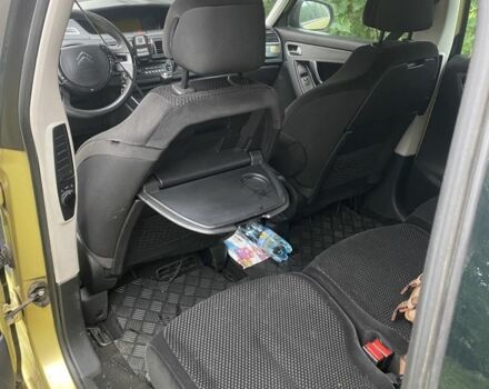 Желтый Ситроен С4 Пикассо, объемом двигателя 1.6 л и пробегом 333 тыс. км за 4600 $, фото 6 на Automoto.ua