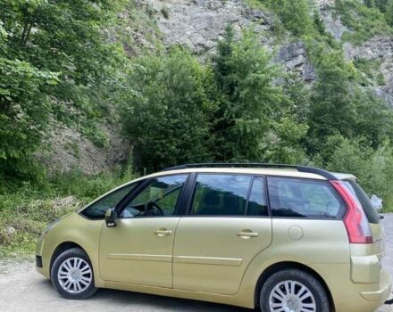 Желтый Ситроен С4 Пикассо, объемом двигателя 1.6 л и пробегом 333 тыс. км за 4600 $, фото 11 на Automoto.ua