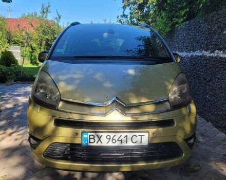 Желтый Ситроен С4 Пикассо, объемом двигателя 2 л и пробегом 310 тыс. км за 5900 $, фото 1 на Automoto.ua