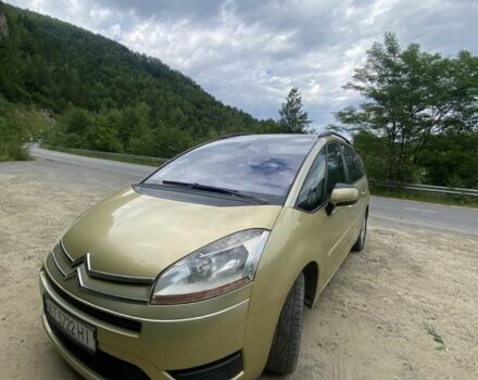 Желтый Ситроен С4 Пикассо, объемом двигателя 1.6 л и пробегом 333 тыс. км за 4600 $, фото 4 на Automoto.ua