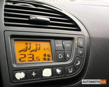 Сірий Сітроен С4 Пікассо, об'ємом двигуна 1.6 л та пробігом 202 тис. км за 6600 $, фото 16 на Automoto.ua