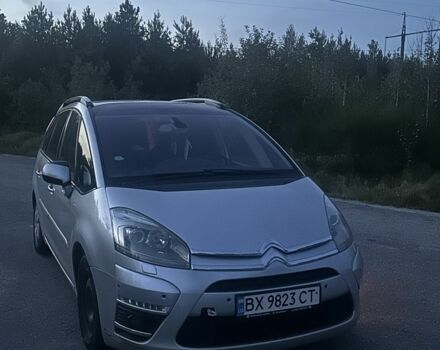 Серый Ситроен С4 Пикассо, объемом двигателя 2 л и пробегом 270 тыс. км за 10500 $, фото 2 на Automoto.ua
