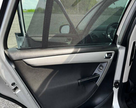 Серый Ситроен С4 Пикассо, объемом двигателя 2 л и пробегом 370 тыс. км за 5399 $, фото 13 на Automoto.ua