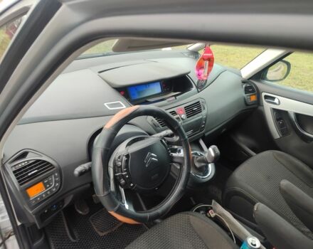 Серый Ситроен С4 Пикассо, объемом двигателя 1.7 л и пробегом 328 тыс. км за 5200 $, фото 4 на Automoto.ua