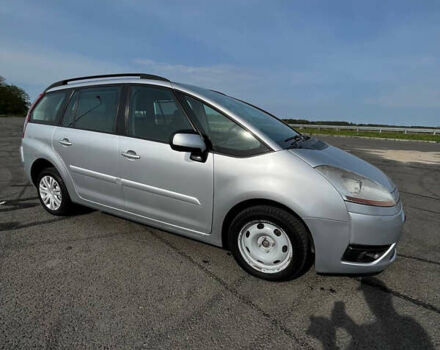 Серый Ситроен С4 Пикассо, объемом двигателя 2 л и пробегом 370 тыс. км за 5399 $, фото 1 на Automoto.ua