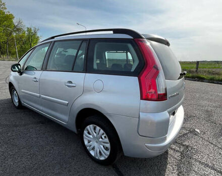 Серый Ситроен С4 Пикассо, объемом двигателя 2 л и пробегом 370 тыс. км за 5399 $, фото 3 на Automoto.ua