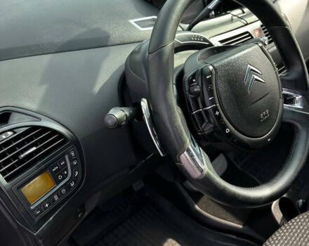 Серый Ситроен С4 Пикассо, объемом двигателя 2 л и пробегом 370 тыс. км за 5399 $, фото 12 на Automoto.ua