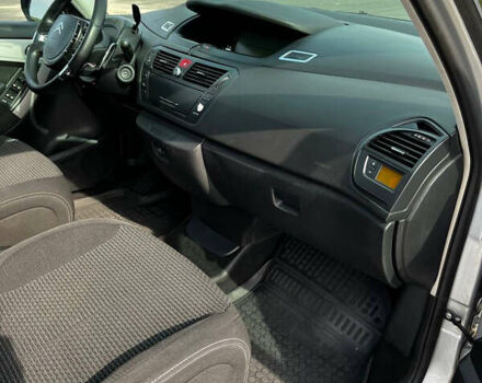 Серый Ситроен С4 Пикассо, объемом двигателя 2 л и пробегом 370 тыс. км за 5399 $, фото 24 на Automoto.ua