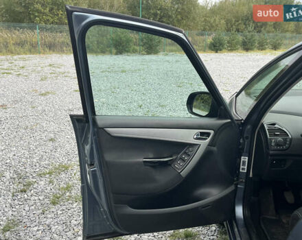 Сірий Сітроен С4 Пікассо, об'ємом двигуна 1.75 л та пробігом 197 тис. км за 4600 $, фото 18 на Automoto.ua