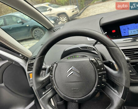 Сірий Сітроен С4 Пікассо, об'ємом двигуна 2 л та пробігом 220 тис. км за 4990 $, фото 24 на Automoto.ua