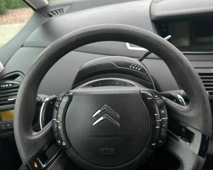 Серый Ситроен С4 Пикассо, объемом двигателя 1.6 л и пробегом 285 тыс. км за 4000 $, фото 2 на Automoto.ua