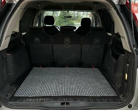 Сірий Сітроен С4 Пікассо, об'ємом двигуна 1.56 л та пробігом 321 тис. км за 4800 $, фото 9 на Automoto.ua