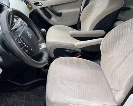 Сірий Сітроен С4 Пікассо, об'ємом двигуна 1.7 л та пробігом 356 тис. км за 6500 $, фото 10 на Automoto.ua