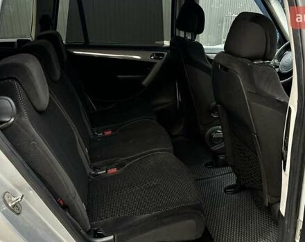 Сірий Сітроен С4 Пікассо, об'ємом двигуна 1.56 л та пробігом 321 тис. км за 4800 $, фото 2 на Automoto.ua