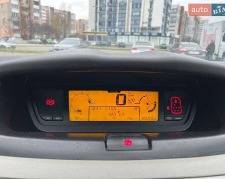 Сірий Сітроен С4 Пікассо, об'ємом двигуна 1.7 л та пробігом 356 тис. км за 6500 $, фото 13 на Automoto.ua