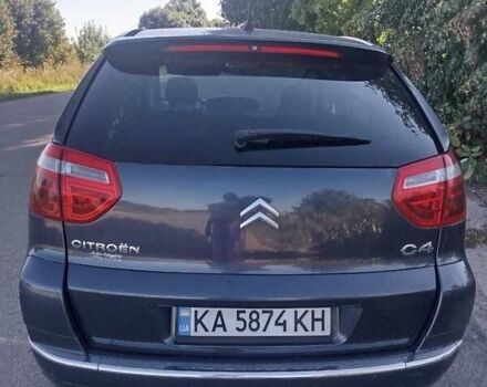 Серый Ситроен С4 Пикассо, объемом двигателя 1.56 л и пробегом 272 тыс. км за 5400 $, фото 2 на Automoto.ua